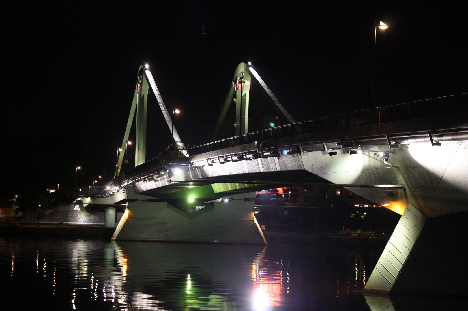 Brücke in der Nacht