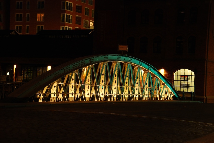 Brücke in der Nacht