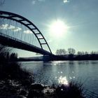 Brücke in der Wintersonne