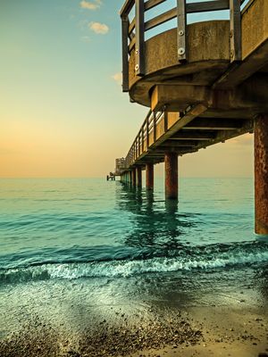 Brücke in die Unendlichkeit