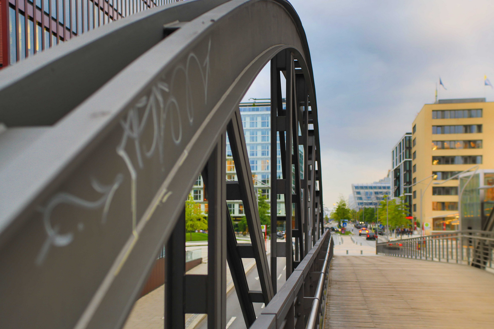 Brücke in die Unschärfe