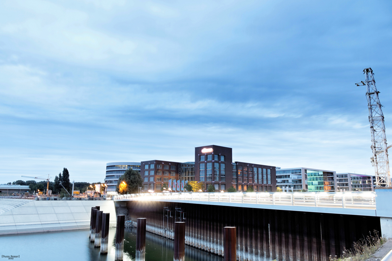 Brücke in Langzeitbelichtung - Duisburg