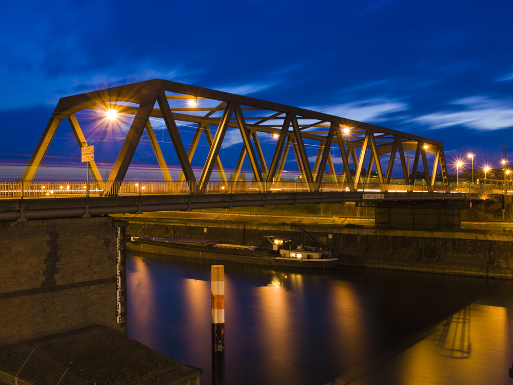 Brücke in Ruhrort