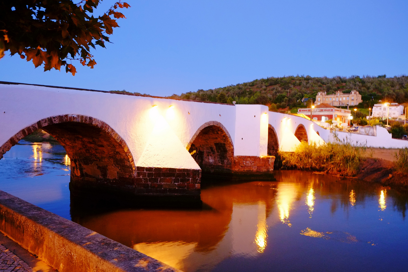 Brücke in Silves by night