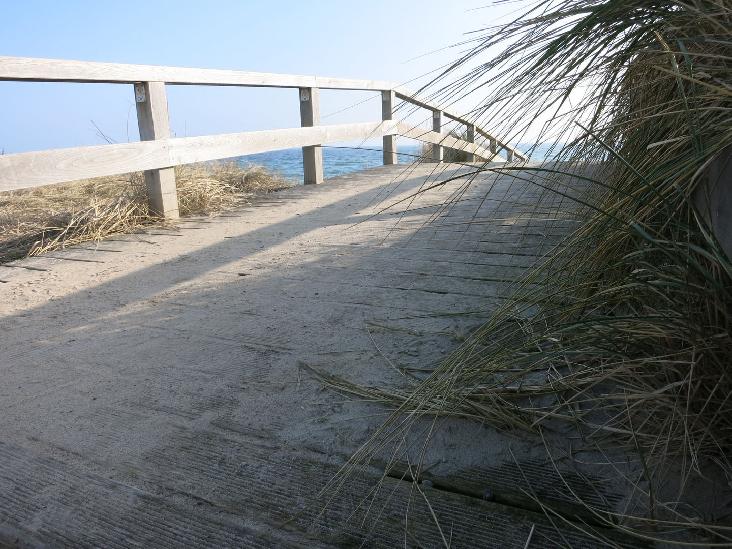 Brücke ins Meer