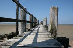 Brücke ins Meer