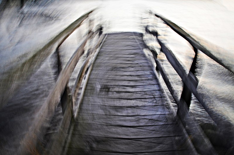 Brücke ins NICHTS