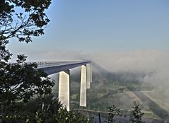 Brücke ins Nichts