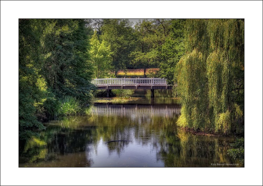 Brücke Kasteel Daelenbroeck BV  /  Radtour durch die Gemeinde Roerdalen ...