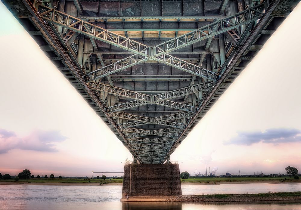 Brücke Krefeld-Uerdingen