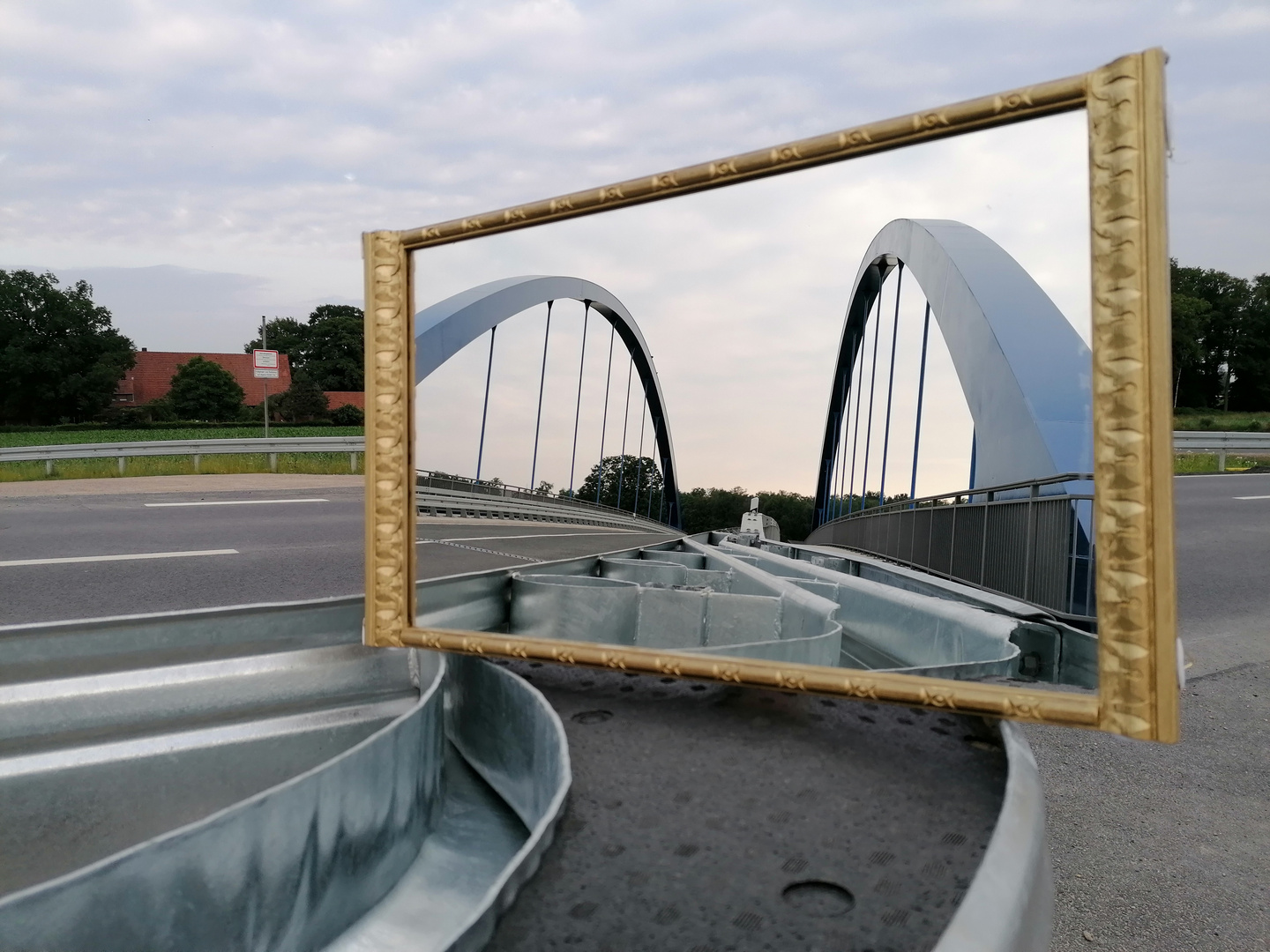 Brücke mal anders fotografiert