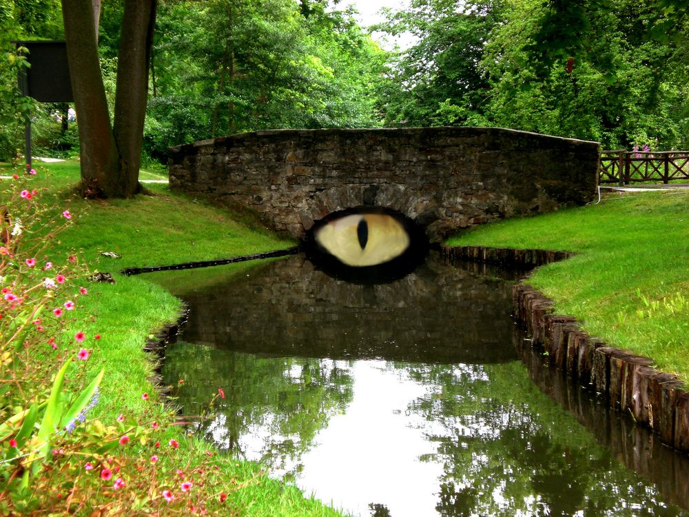 Brücke mit Durchblick