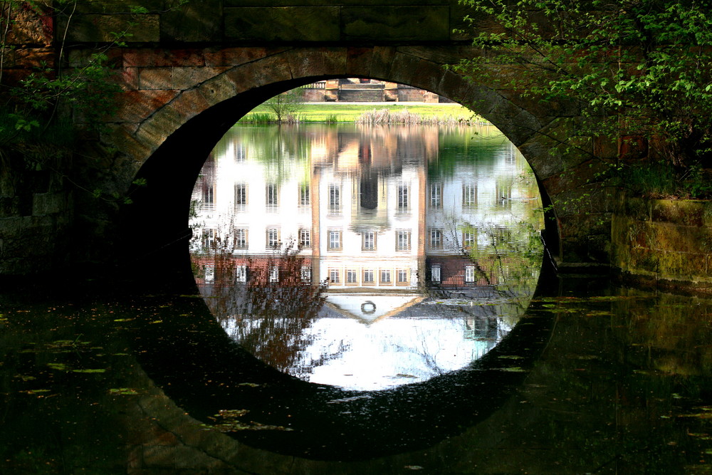 Brücke mit Schloss