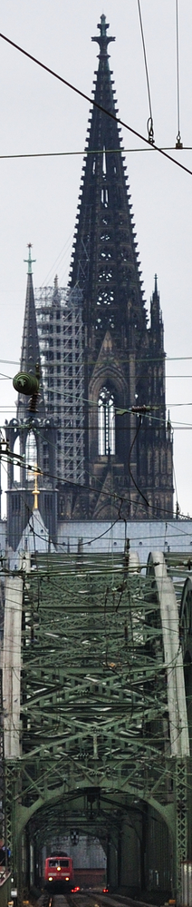 Brücke mit Turm