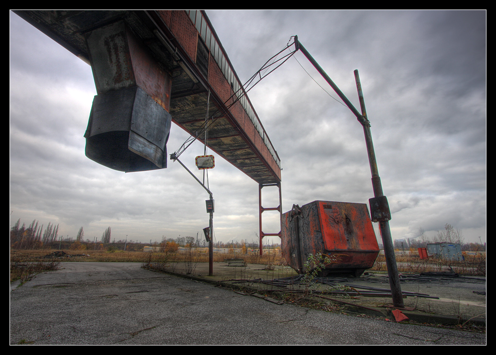 Brücke nach nirgendwo