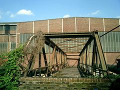 Brücke ohne Ziel