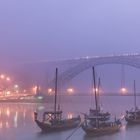 Brücke  Ponte Dom Luís I im Nebel