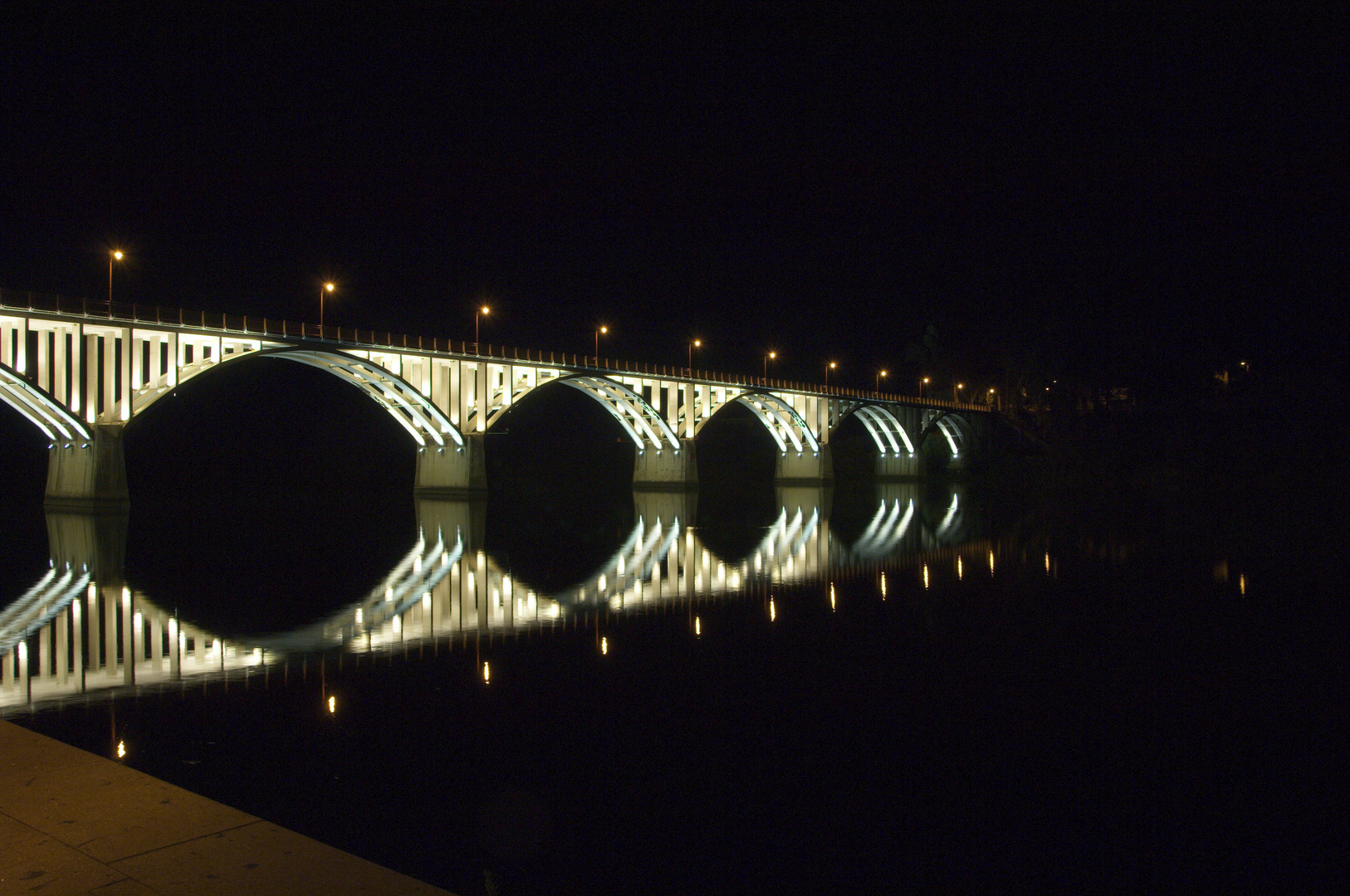 Brücke ü. Douro