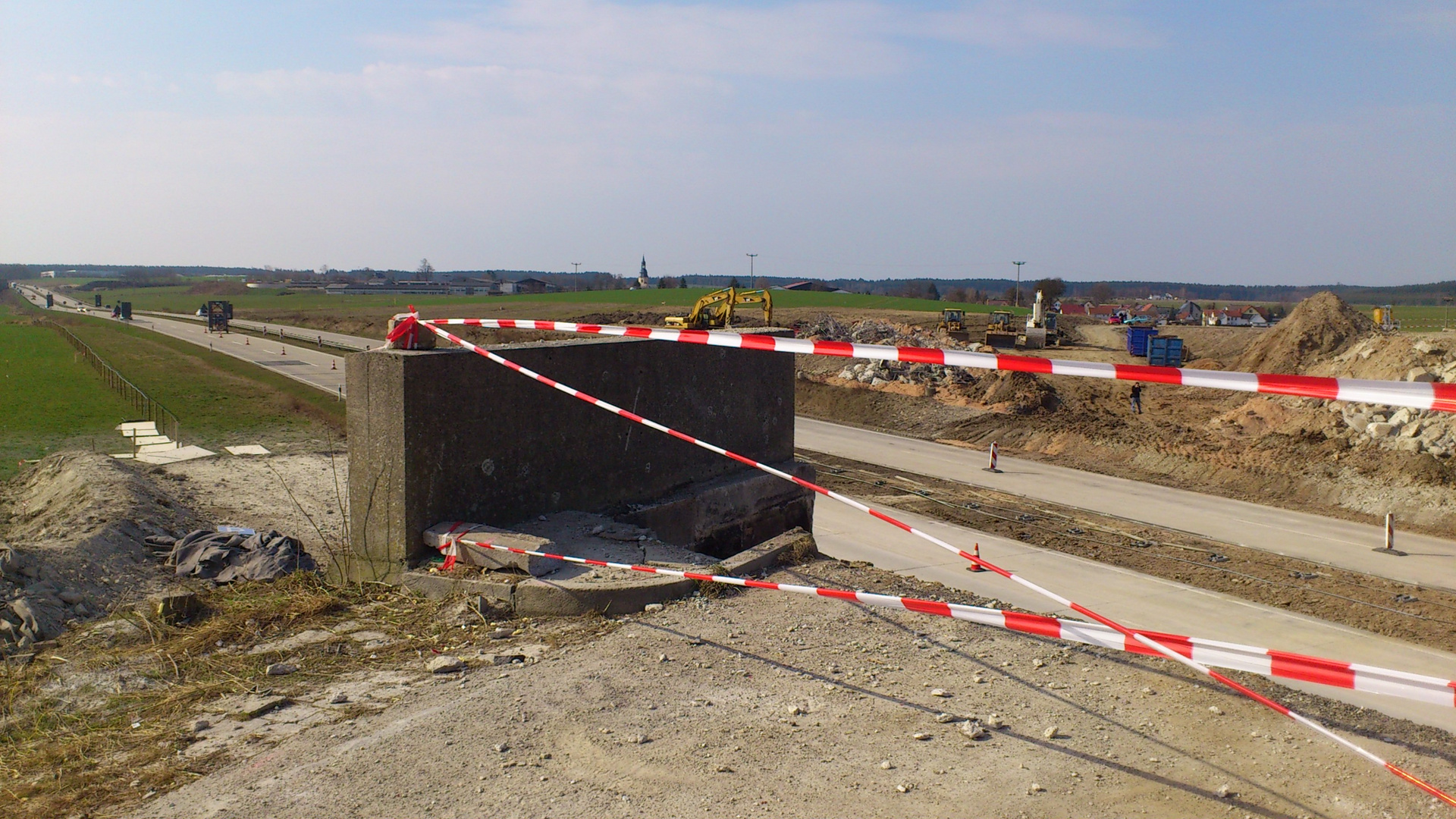 Brücke über A9 bei Moßbach wurde abgerissen.