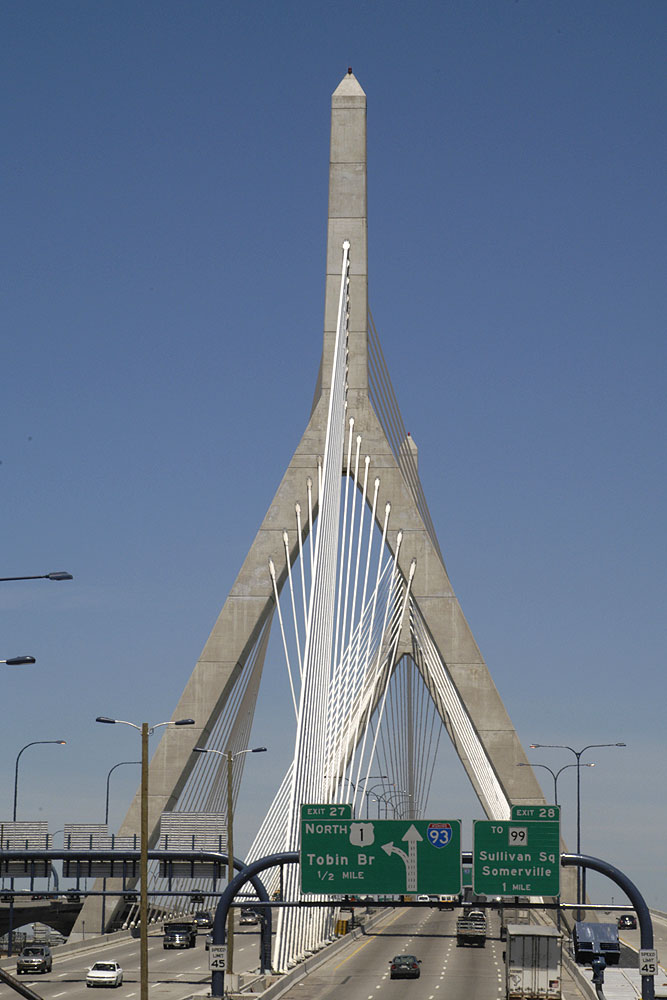 Bruecke ueber den Charles River