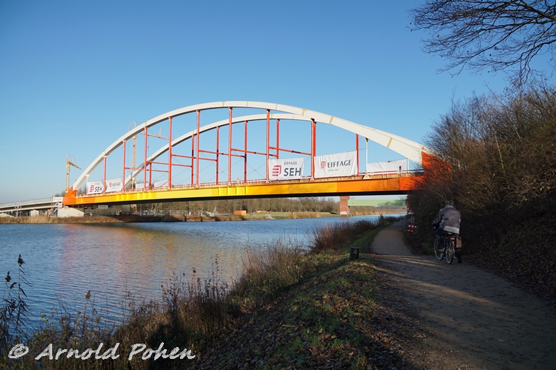 Brücke über den DEK