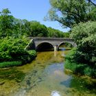 Brücke über den Fluss