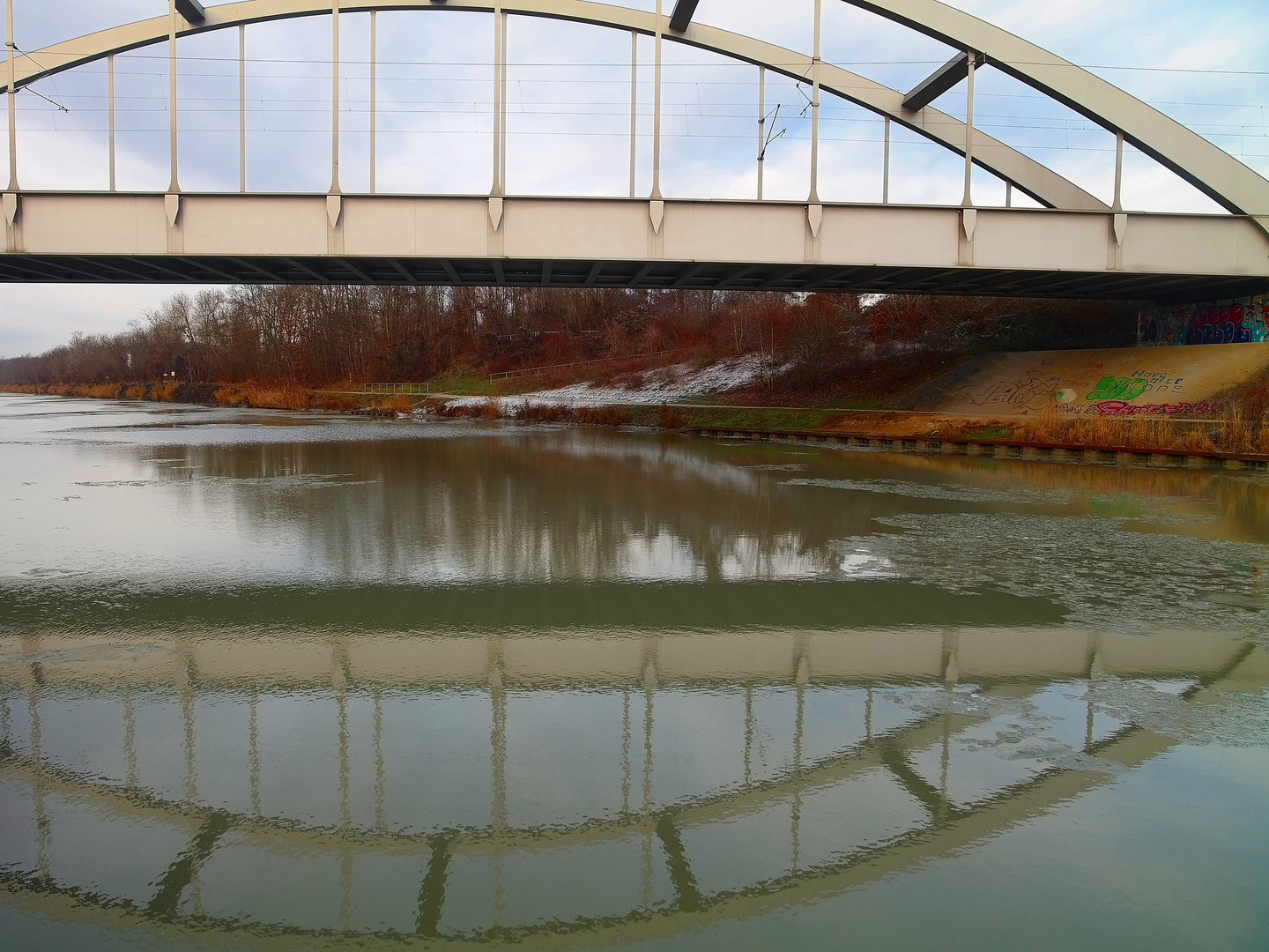 Brücke über den Mittellandkanal