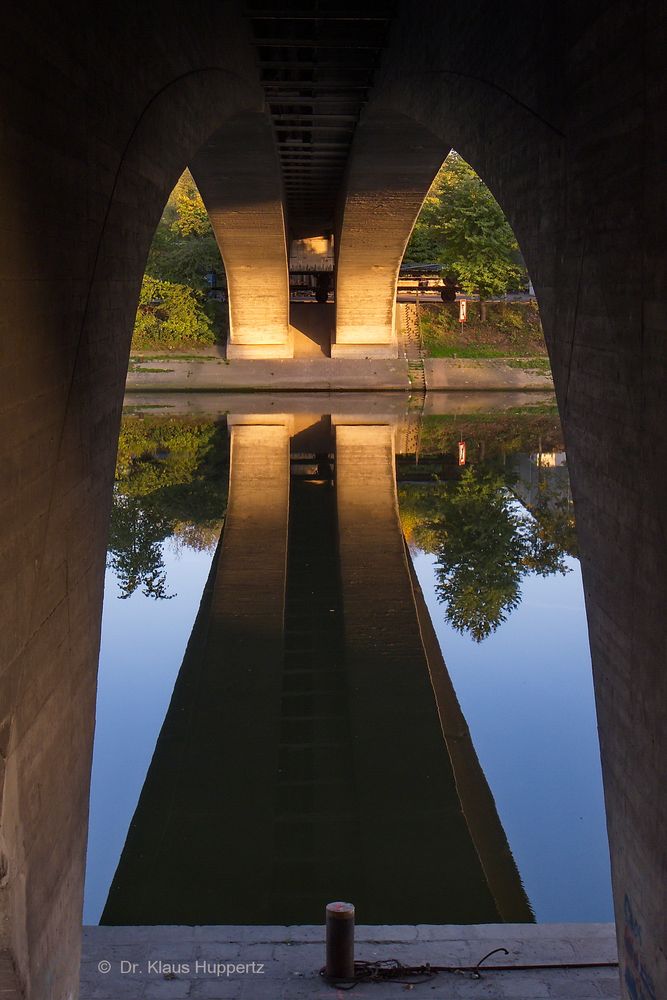 Brücke über den Neckar (1)