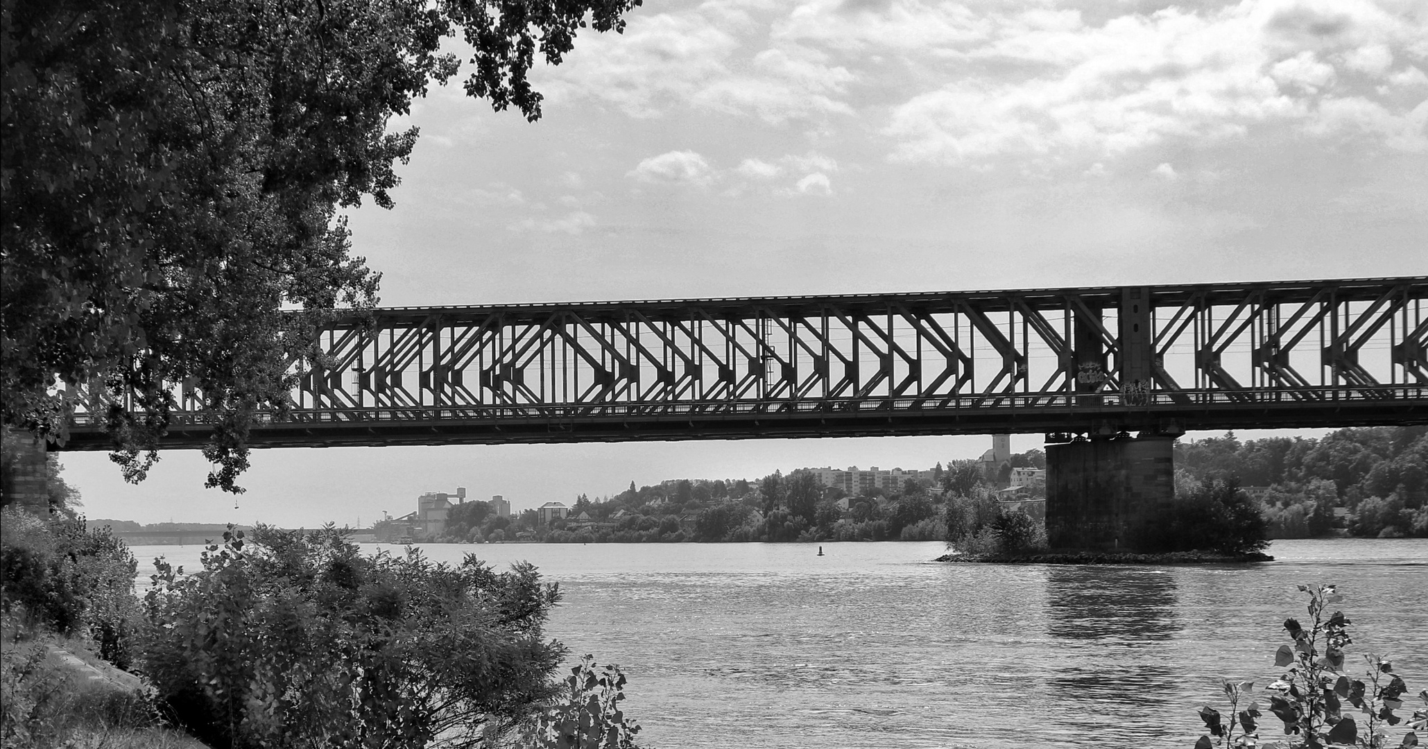 Brücke über den Rhein