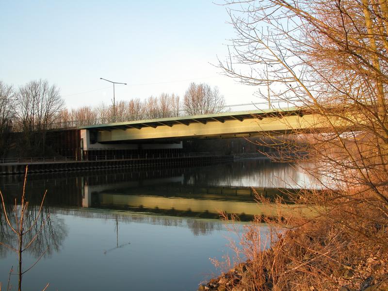 Brücke über den Rhein-Herne-Kanal