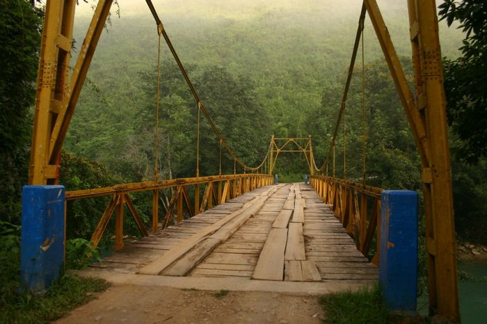 Brücke über den Rio Caabon