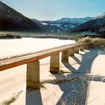 Brücke über den Sylvenstein-Stau-See