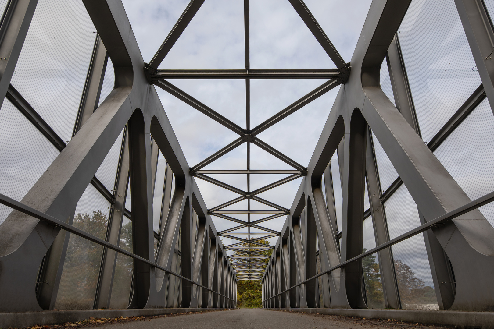 Brücke über die A6 in Kaiserslautern