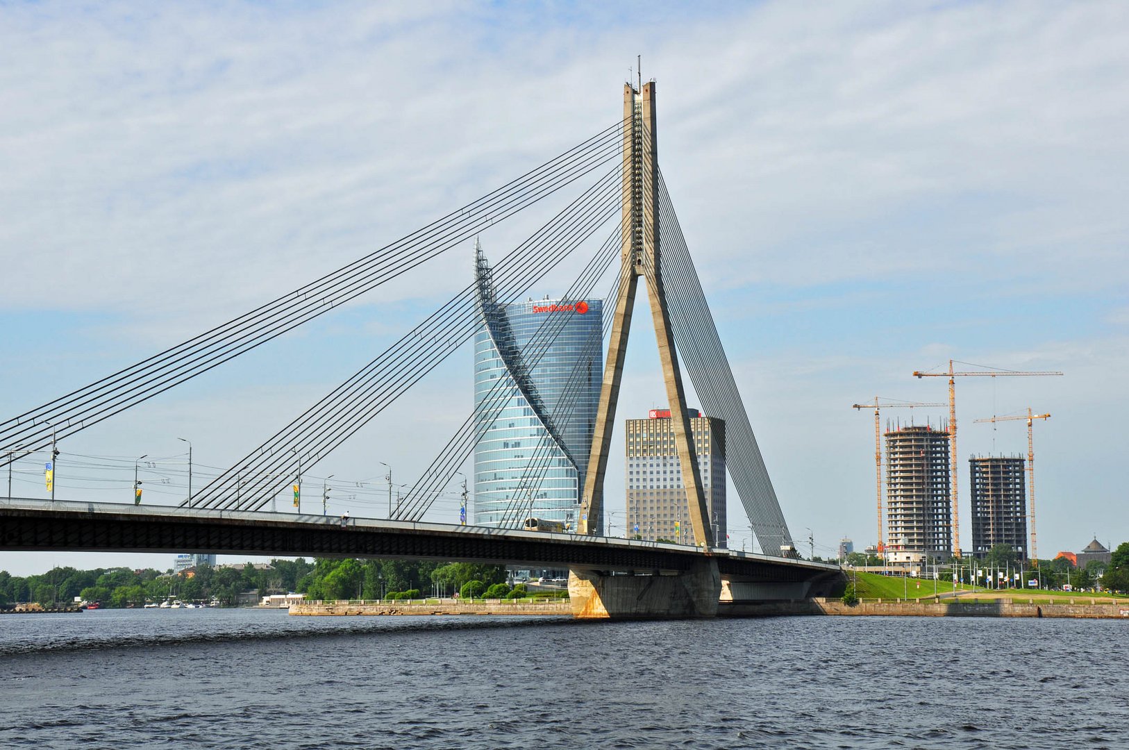 Brücke über die Daugava