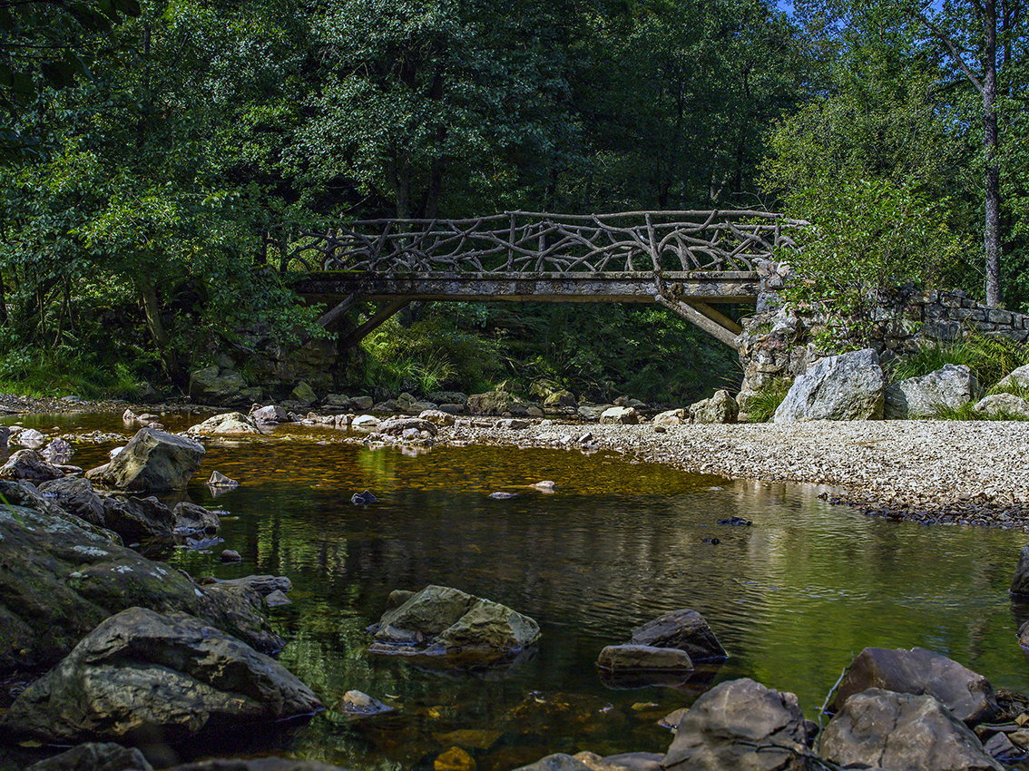 Brücke über die Hoëgne bei Hockay/ Belgien