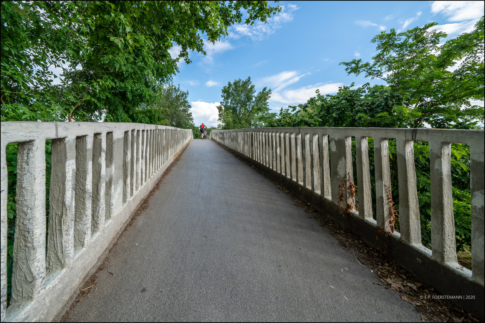 Brücke über die Nidda