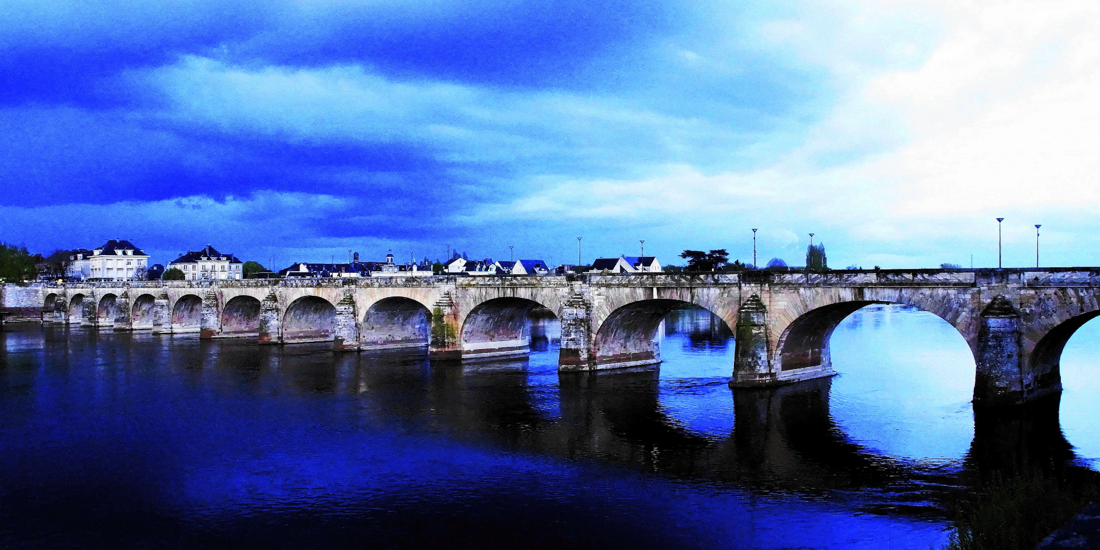 brücke über loire