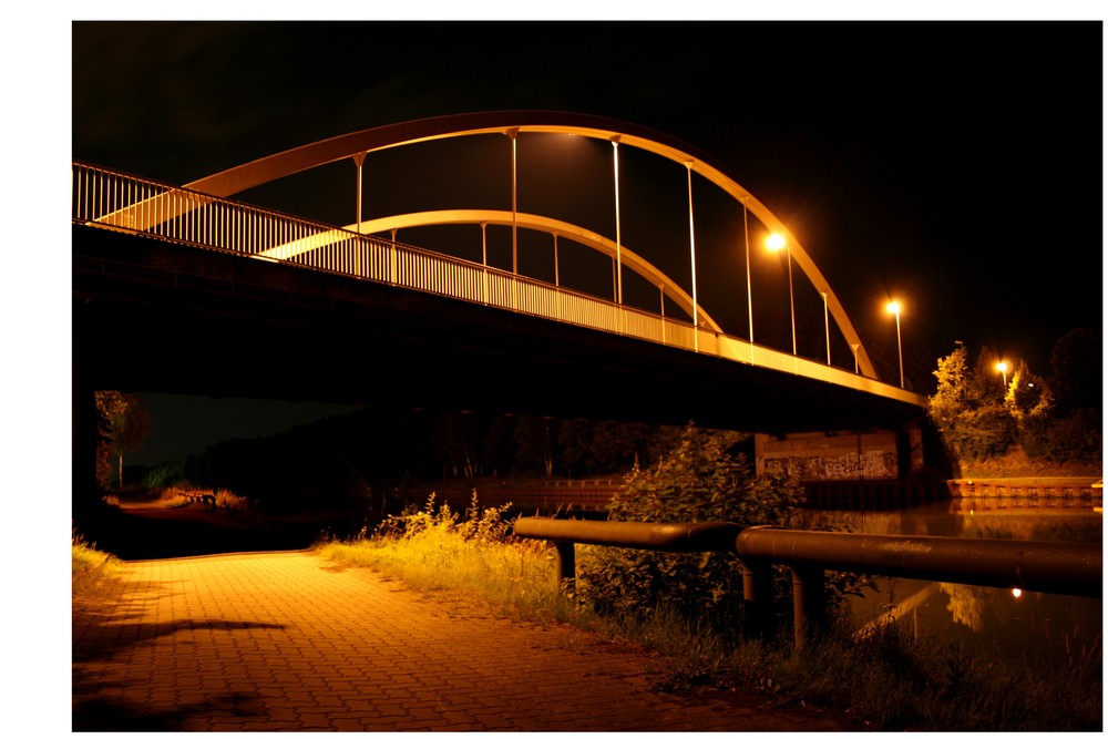 Brücke über Mittellandkanal Hannover