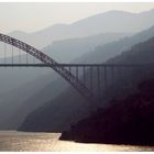 Brücke übern Yangstee Fluß bei den drei Schluchten