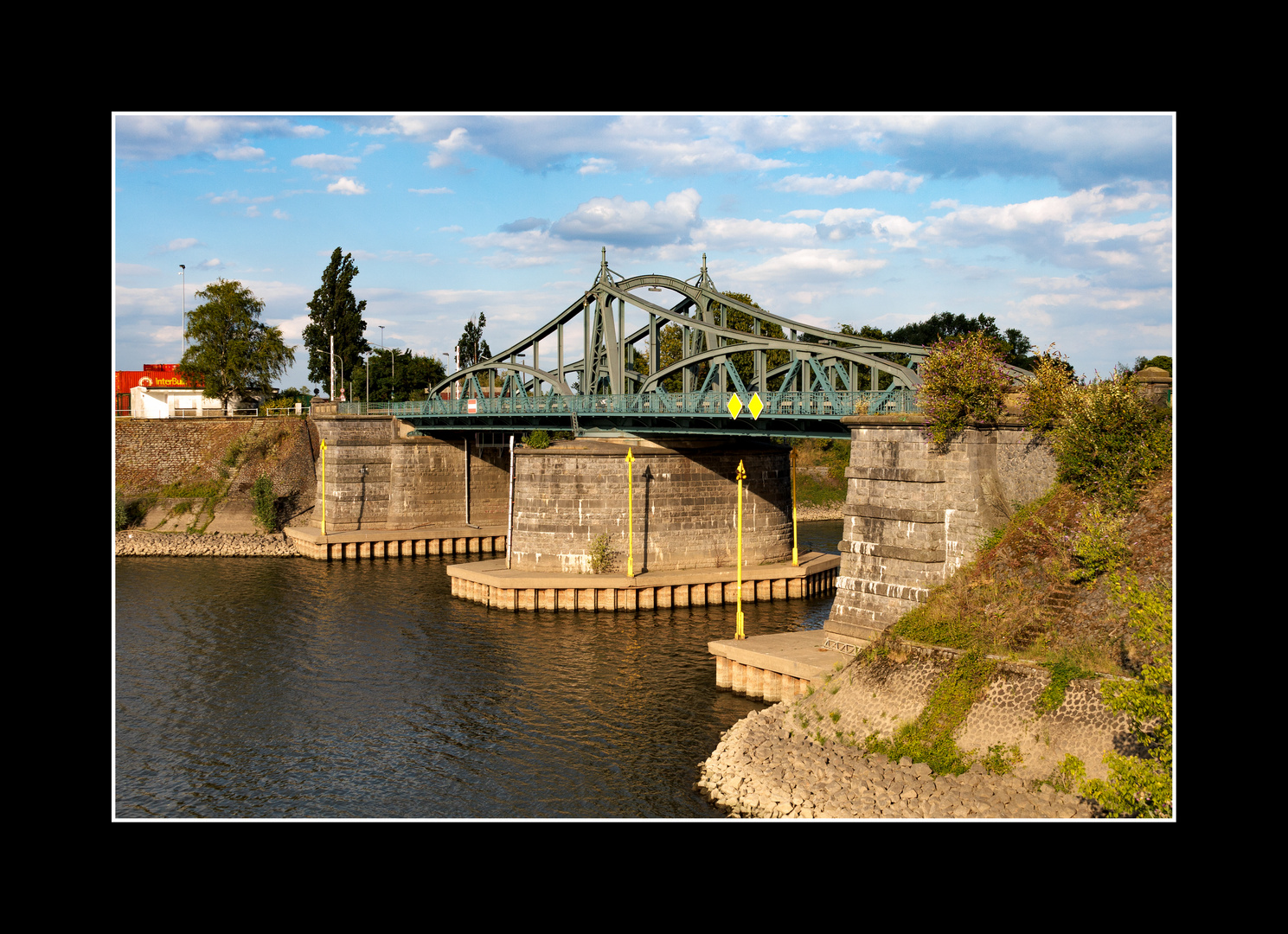 Brücke-Uerdingen