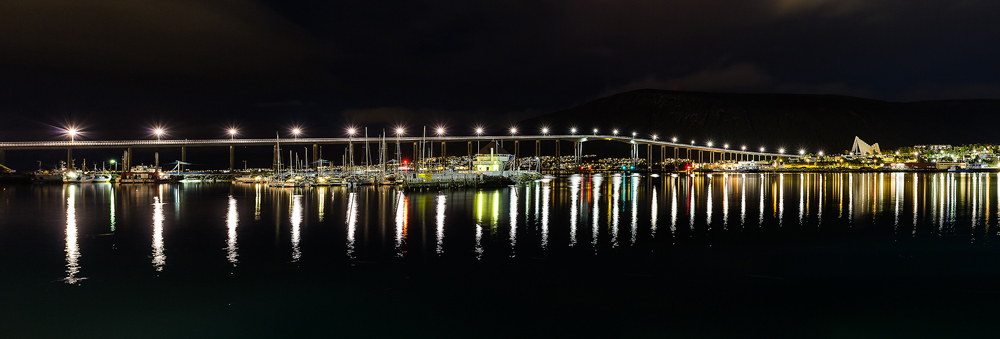 Brücke und Eismeerkathedrale in Tromsö