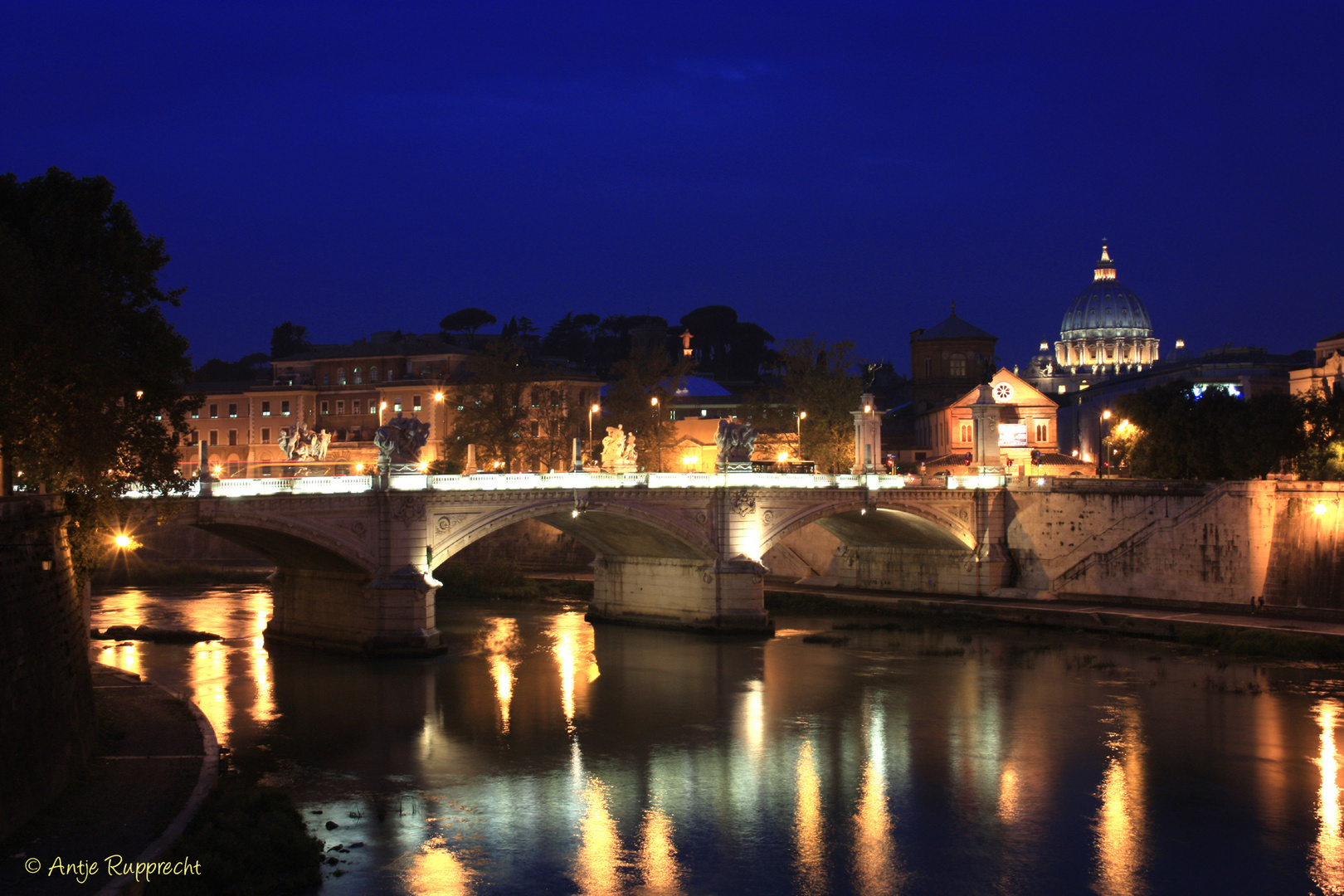 Brücke und Petersdom