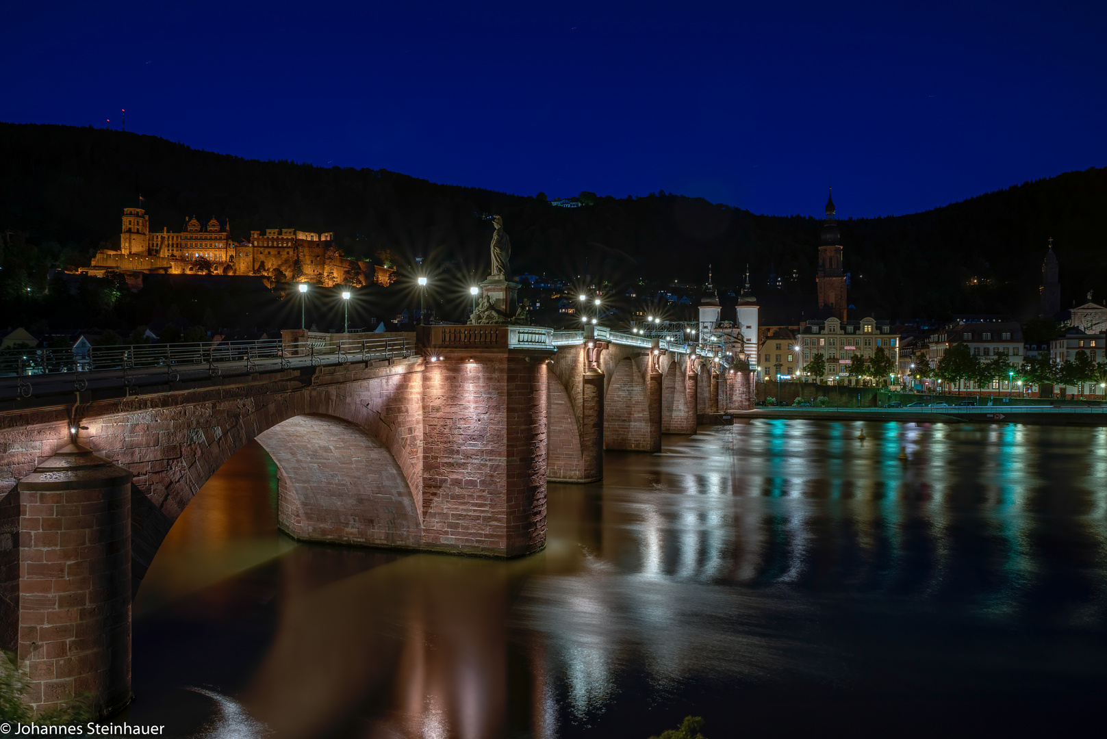 Brücke und Schloss