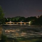 Brücke unter Sternen Himmel