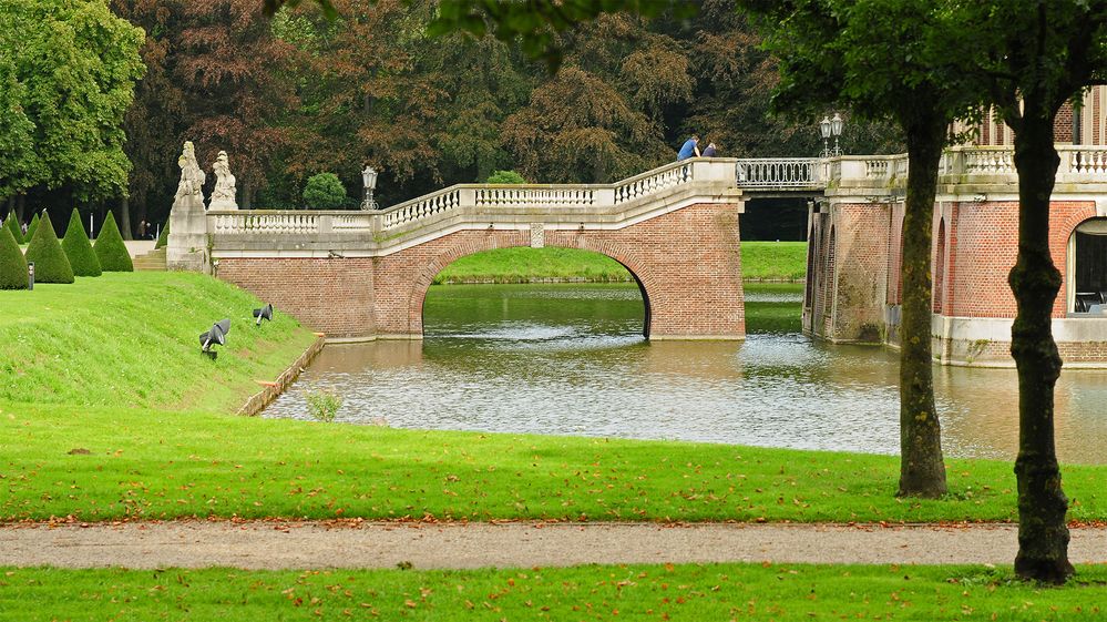 Brücke vom Barockschloss Nordkirchen zum Schlosspark