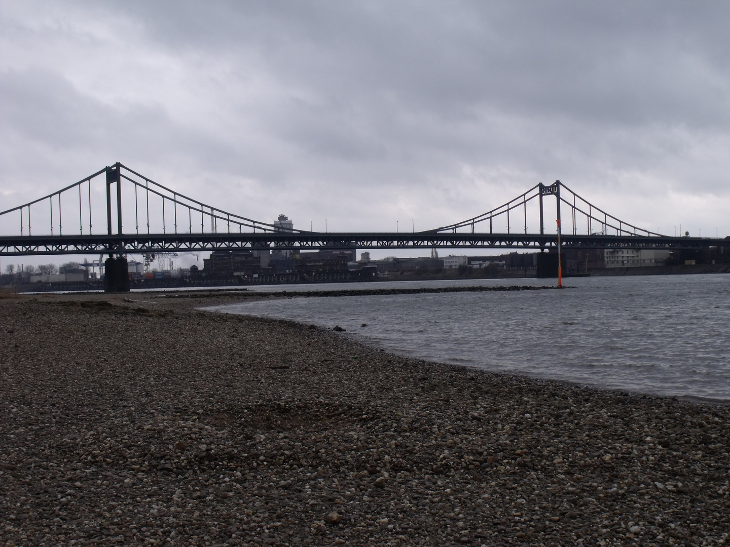 Brücke von Krefeld Linn