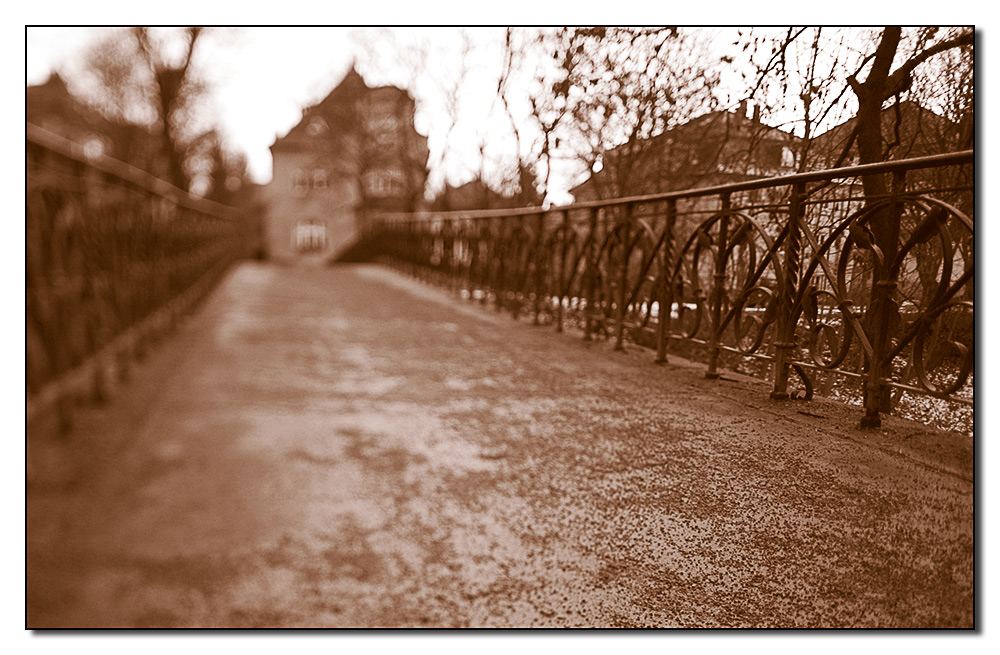 Brücke zum...