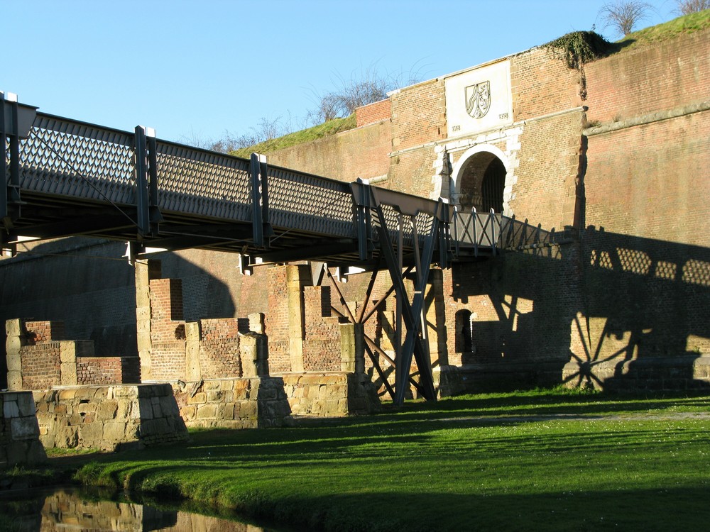 Brücke zum Eingang der Zitadelle