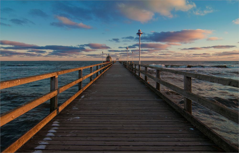 Brücke zum Horizont