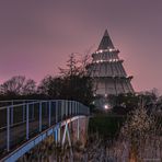 Brücke zum Jahrtausendturm (Version 2)